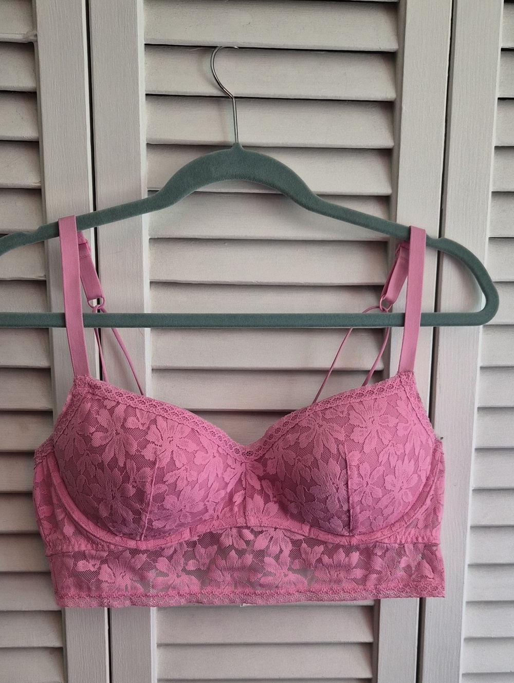 PINK Victoria's Secret Pink Lace Underwire Bralette
